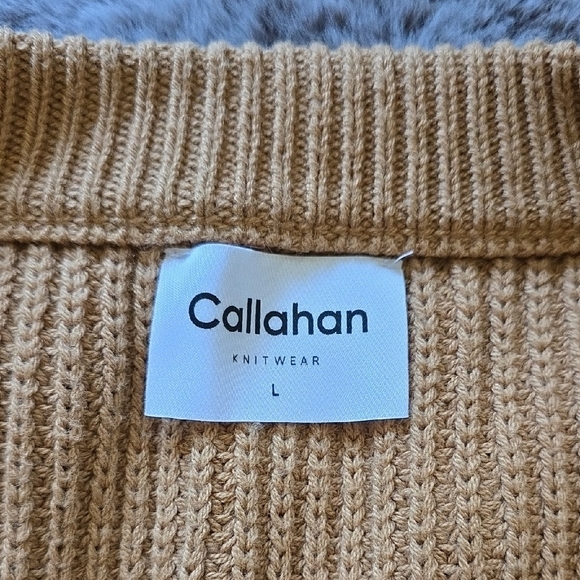 Callahan Tan Cardigan Sweater V-Neck Ribbed Button Cable Fisherman Large - Picture 2 of 10